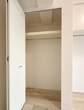 プレリスＮＥＯ大阪十三エルヴィオンの収納