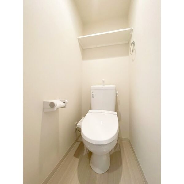 名古屋市中区栄５丁目の賃貸マンションのトイレ
