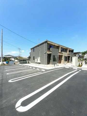 ラ　メール　ブルーの駐車場