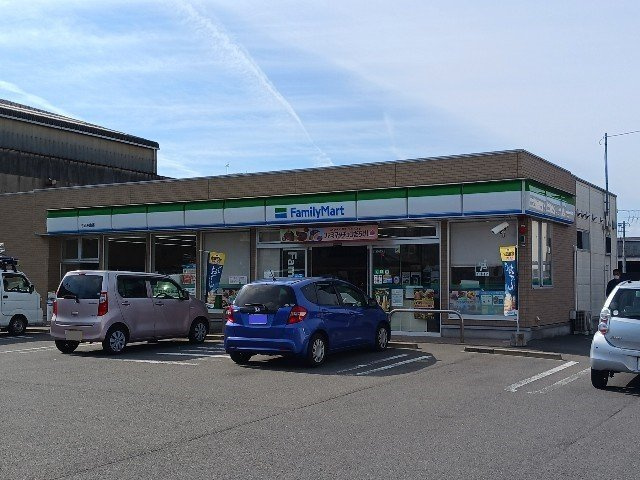 ラ　メール　ブルーの周辺|ファミリーマート今治糸山店まで290m