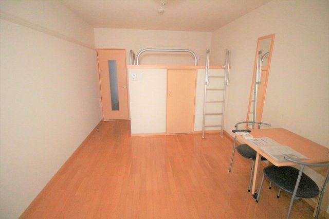レオパレスリブェ－ルの居間・リビング|備品や設備仕様は号室等により異なります現地をご確認下さい。　