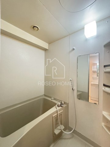 ベルドムール東横堀の浴室|同マンション別部屋：参考写真