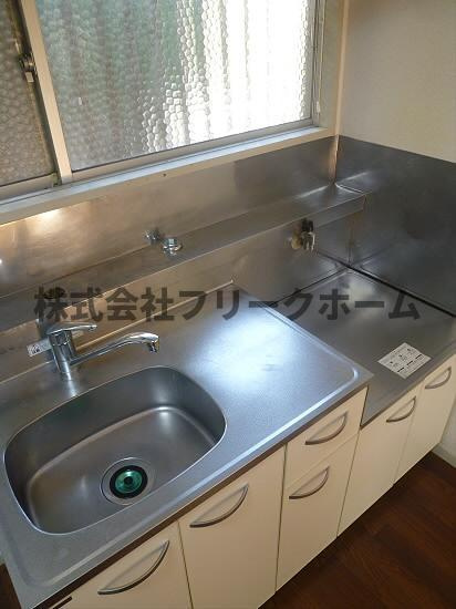 三鷹市牟礼５丁目のアパートのキッチン