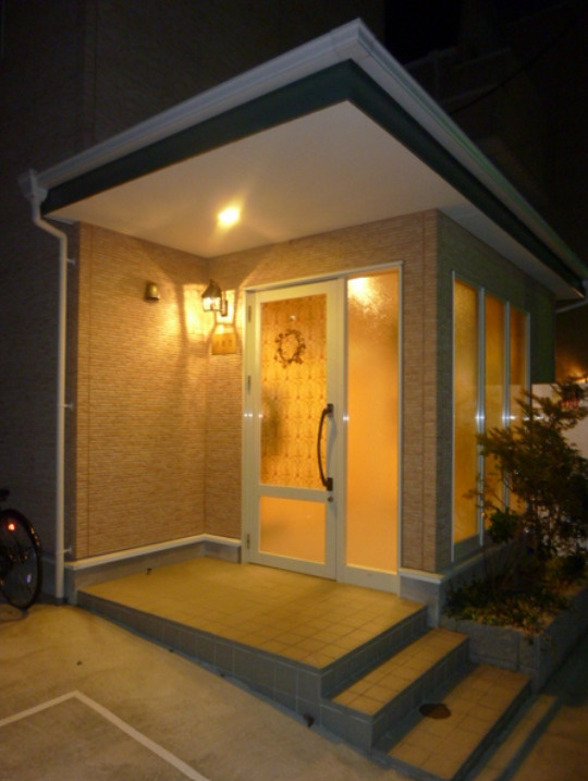 豊島区千川１丁目の賃貸マンションのエントランス