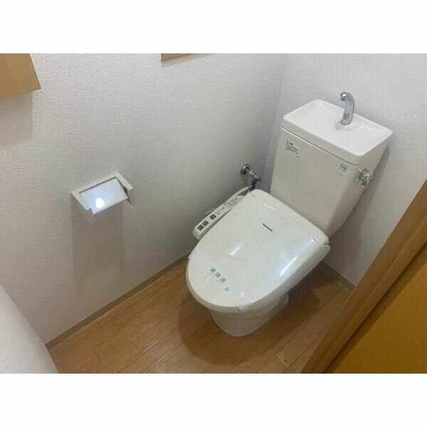 町田市常盤町の賃貸マンションのトイレ