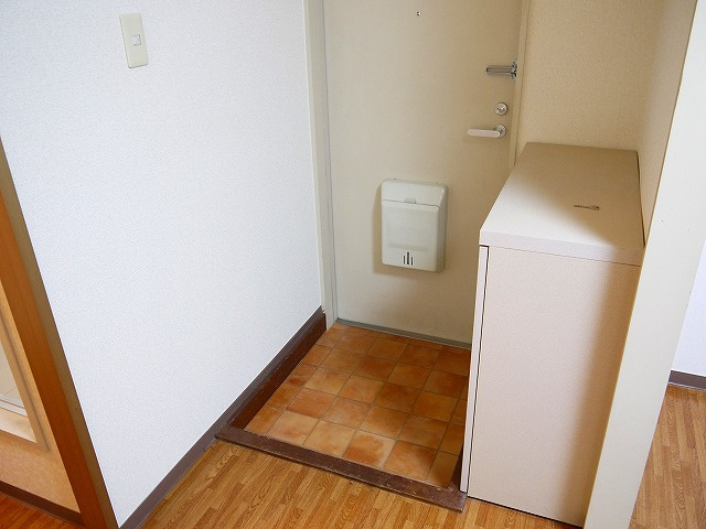 ルミエール萩の台の玄関|きれいな玄関です