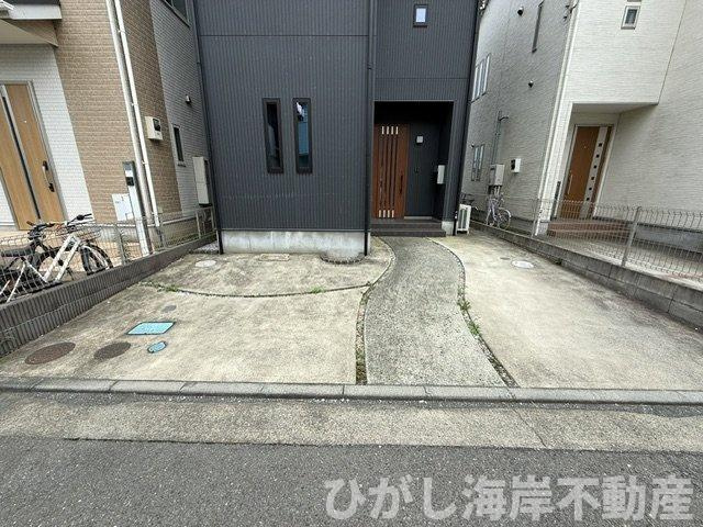 神奈川県茅ヶ崎市萩園戸建の駐車場|駐車スペース
