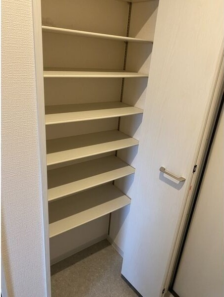 フォレストビレッジ大正町の玄関