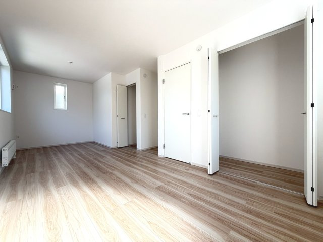 【新築戸建】札幌市東区北20条東20丁目3棟の洋室|間仕切壁設置により4LDKに変更可能です。