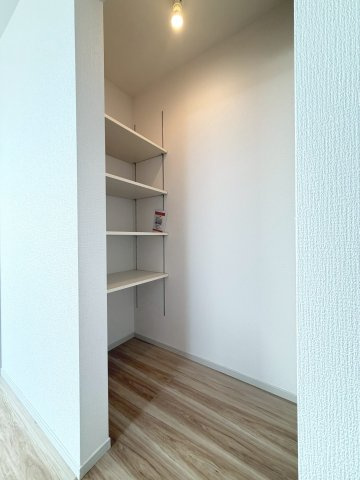【新築戸建】札幌市東区北20条東20丁目3棟の収納|パントリー