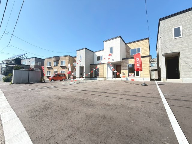 【新築戸建】札幌市東区北20条東20丁目3棟の駐車場|駐車3台以上可