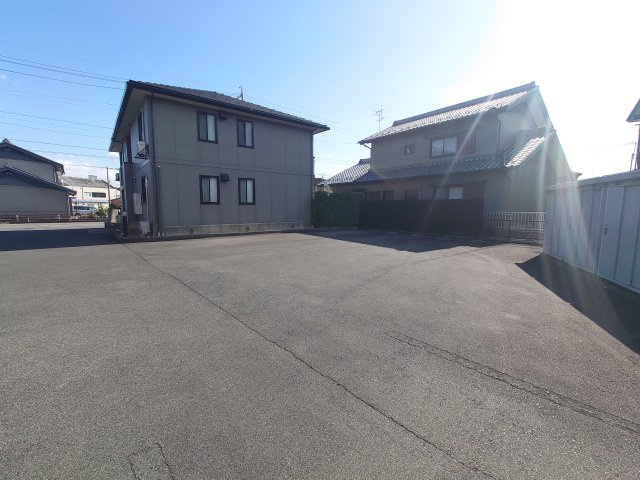 Salt Valley Court(ソルトバレーコート )　Aの駐車場