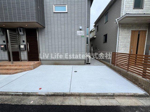 ユノス西大泉の駐車場
