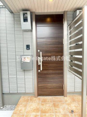 ユノス西大泉のエントランス
