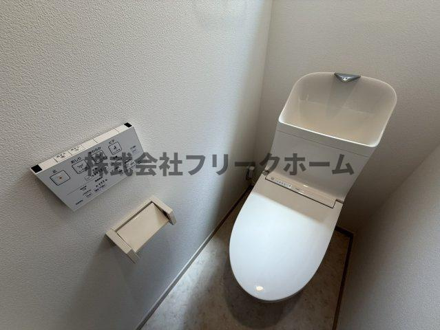 三鷹市井の頭１丁目のアパートのトイレ