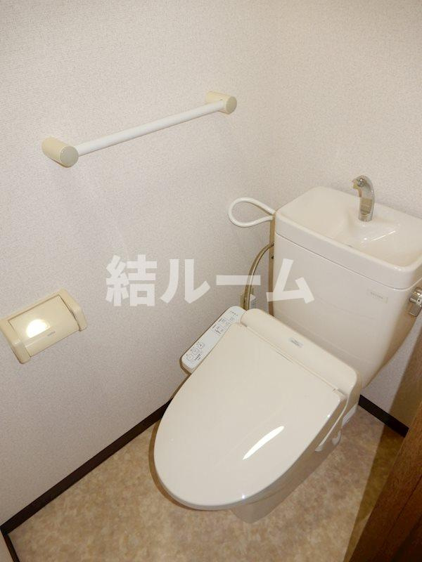 練馬区豊玉北２丁目の賃貸マンションのトイレ