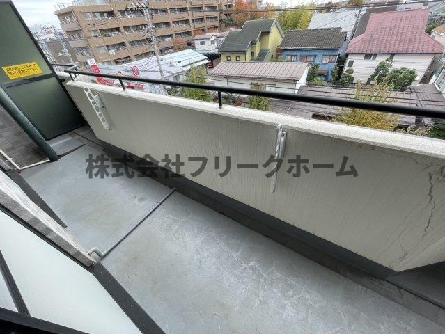 小金井市梶野町２丁目の賃貸マンションのバルコニー