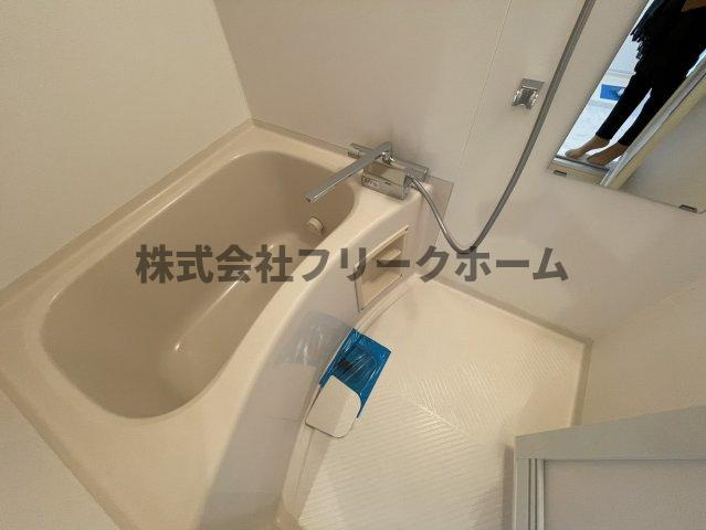 小金井市梶野町２丁目の賃貸マンションの浴室