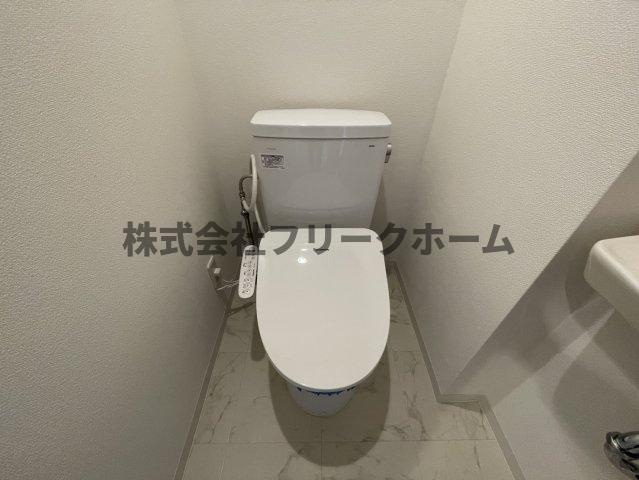 小金井市梶野町２丁目の賃貸マンションのトイレ