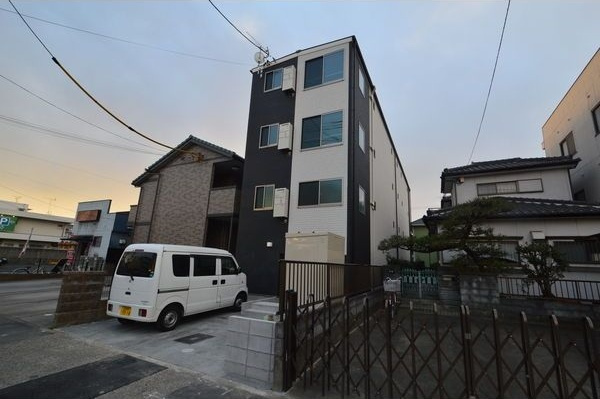 Avance豊国のエントランス