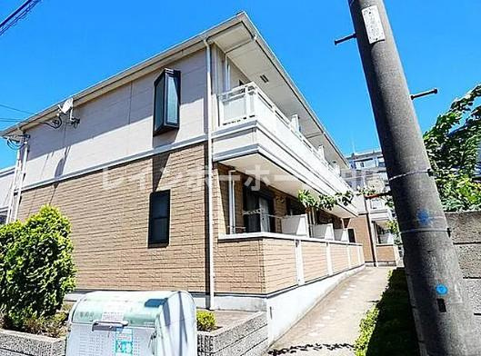 特典：仲介手数料が無料です!!のバルコニー|バルコニー側の外観です