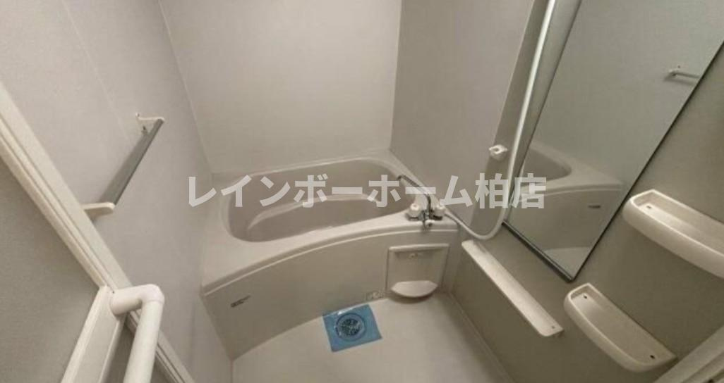 特典：仲介手数料が無料です!!の浴室|落ち着いた空間のお風呂です