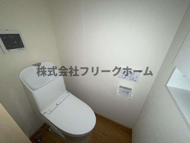 三鷹市上連雀２丁目のアパートのトイレ