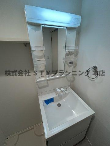 仲介手数料０円！サイプレスト松原町の独立洗面台