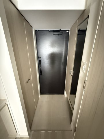 S-RESIDENCE堺筋本町Deuxの玄関