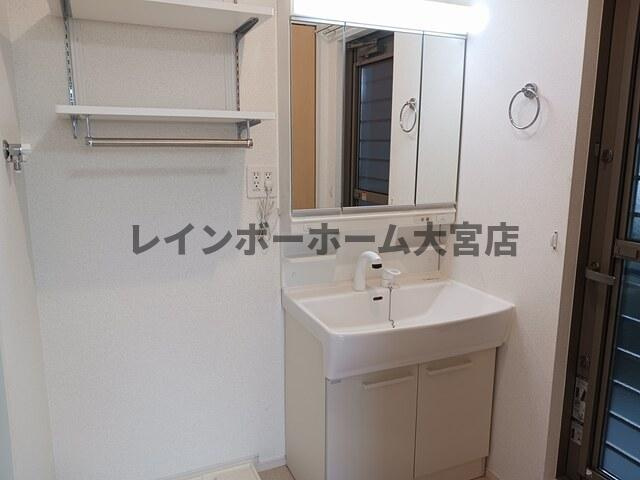 メゾン　ド　ウィズの独立洗面台