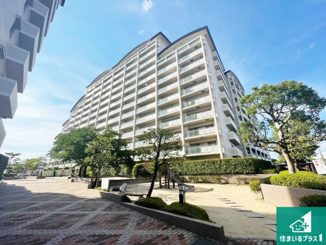 ラ・ヴェール伊丹昆陽池A棟の外観|マンション外観写真！