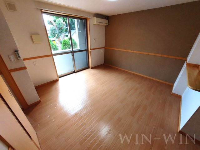 アクア ドルチェ ドゥーエの居間・リビング|イメージ（同建物内別部屋の写真です）