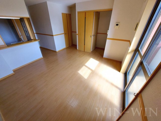 アクア ドルチェ ドゥーエの居間・リビング|イメージ（同建物内別部屋の写真です）