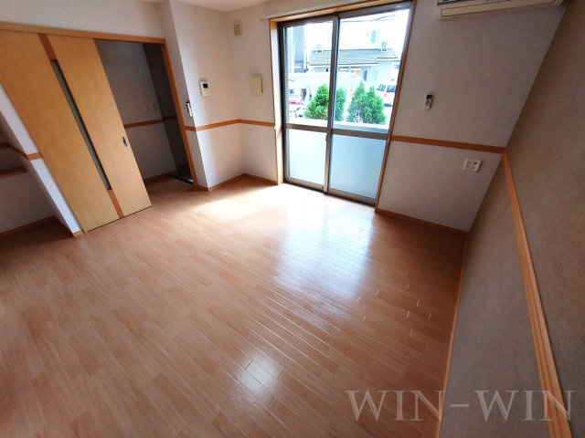 アクア ドルチェ ドゥーエの居間・リビング|イメージ（同建物内別部屋の写真です）