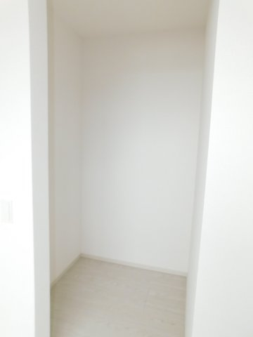 名古屋市中川区万場１丁目の新築一戸建の収納|◇ウォークインクローゼット◇　　洋服や大きな荷物が片付く大容量収納！