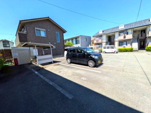 セラン　Bの駐車場