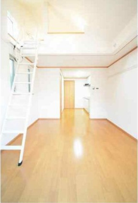【居間・リビング】 | 板橋区前野町５丁目戸建 | ゆったりとしたリビングです