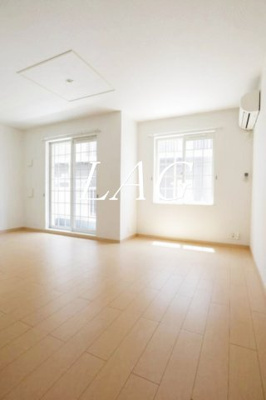 【居間・リビング】 | ブリッサ | 洋室のお部屋です。