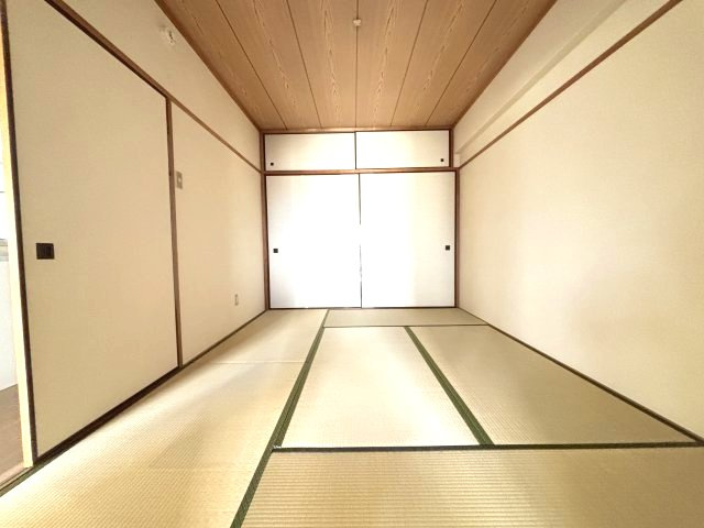 エクセレントマンションオリオンの和室