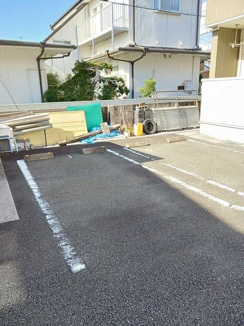 シャロン　ウィンドウの駐車場|駐車場