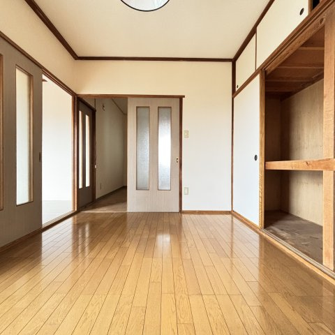 エスカイア三俣B