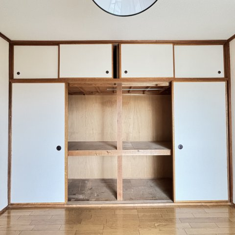 エスカイア三俣Bの収納