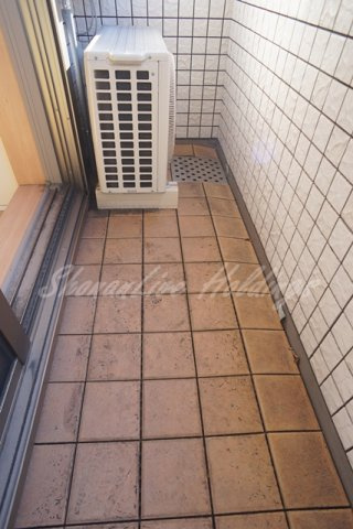 横浜市西区南浅間町の賃貸マンションのバルコニー