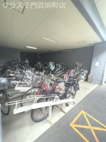 KDXレジデンス守口の駐車場