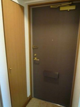グラン　フェニックスの玄関