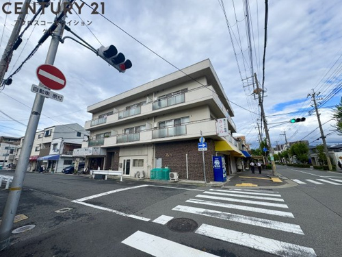 居住者専用のごみ置き場があります。