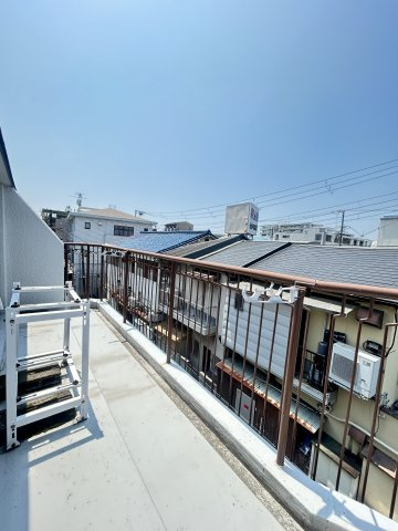 レオロイヤル塚口駅前のバルコニー