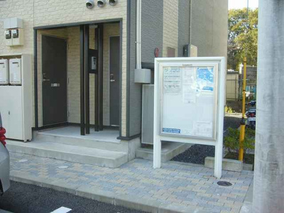 【玄関】 | レオパレスフロンティアⅡ | 明るい玄関です