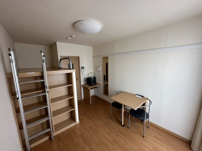 【寝室】 | レオパレスプリメロ | 広くて明るい寝室