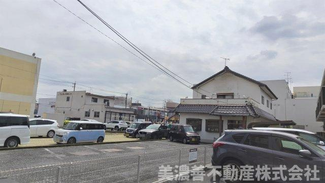 ６４８７１　岐阜市柳津町蓮池住居付店舗の外観